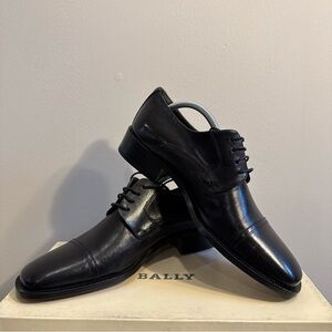 BALLY Black Leather Lace-up Shoes - TESOMO